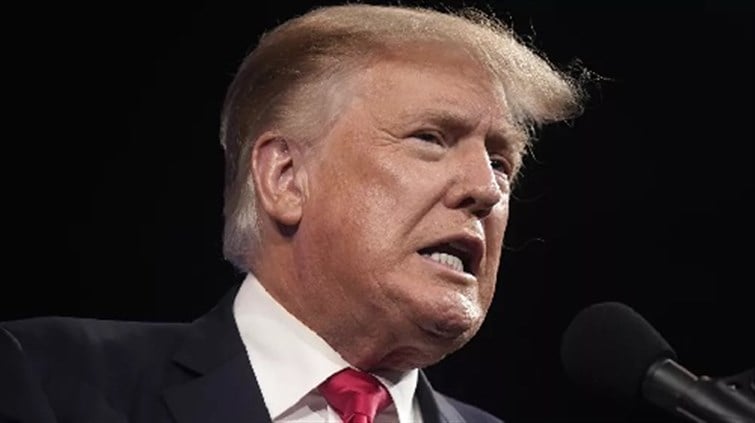 كواليس محاكمة ترامب.. توقيت القضية وموعد مغادرة نيويورك